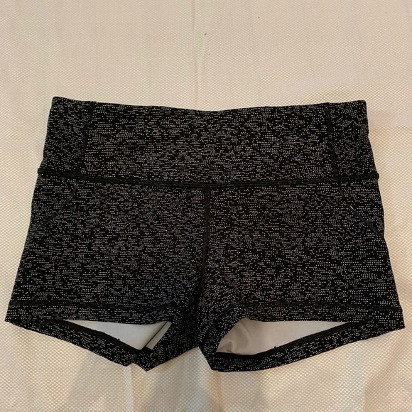 Lululemon Shorts - Picture 4 of 6